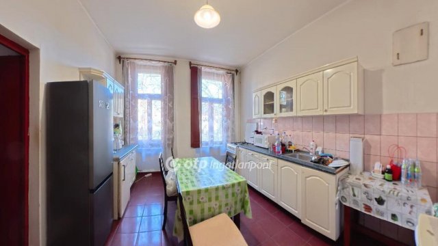 Eladó családi ház, Mezőkeresztesen 14 M Ft, 2 szobás