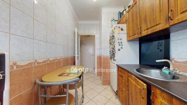 Eladó panellakás, Miskolcon 27.9 M Ft, 2 szobás