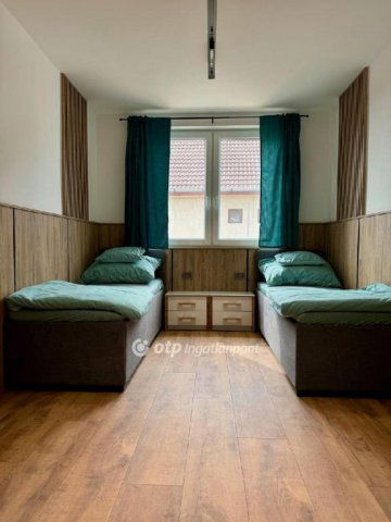 Eladó ikerház, Nyíregyházán 79.9 M Ft, 4 szobás