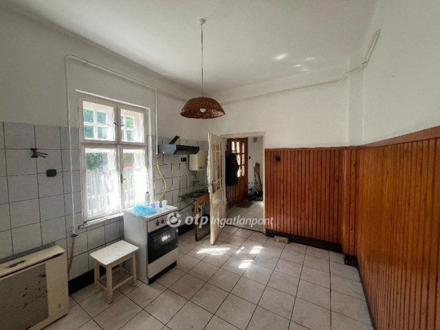 Eladó családi ház, Debrecenben 85 M Ft, 5 szobás