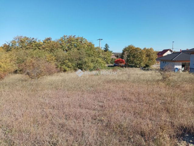 Eladó telek, Száron 20 M Ft / költözzbe.hu