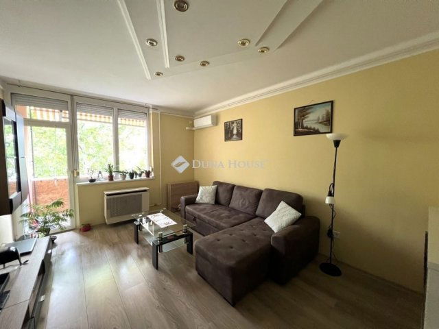 Eladó téglalakás, Kecskeméten 43 M Ft, 2 szobás