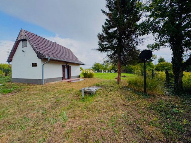 Eladó családi ház, Cserdiben 9.99 M Ft, 4 szobás
