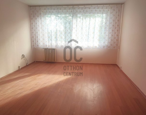 Eladó panellakás, Nagykőrösön 26.9 M Ft, 2 szobás