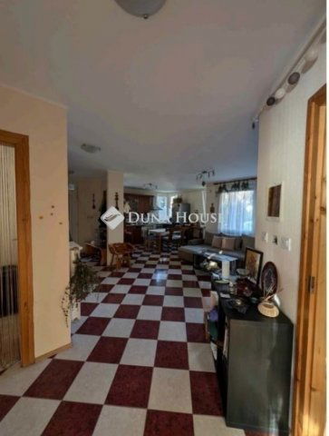 Eladó téglalakás, Budapesten, XVIII. kerületben 69.9 M Ft