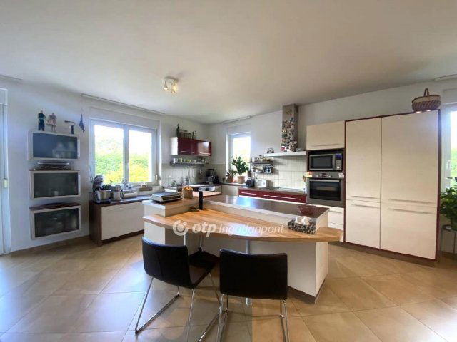 Eladó ikerház, Budapesten, XXII. kerületben 265 M Ft, 7 szobás