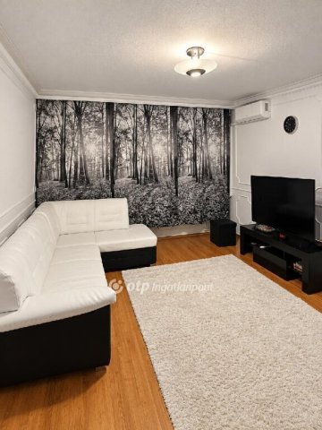 Eladó panellakás, Budapesten, XV. kerületben 69 M Ft, 2 szobás