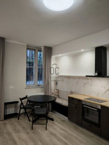 Kiadó téglalakás, albérlet, Budapesten, VI. kerületben