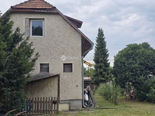 Eladó családi ház, Délegyházán 79.9 M Ft, 3 szobás