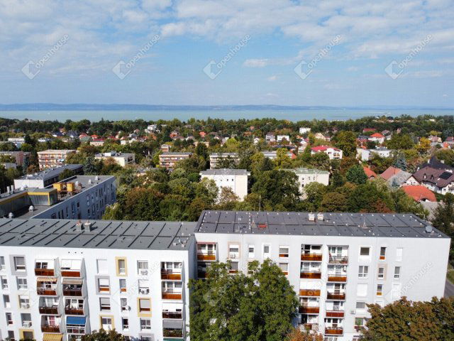 Eladó panellakás, Siófokon 59.9 M Ft, 3 szobás