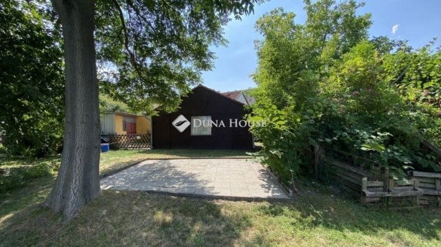 Eladó téglalakás, Székesfehérvárott 69.9 M Ft, 3 szobás