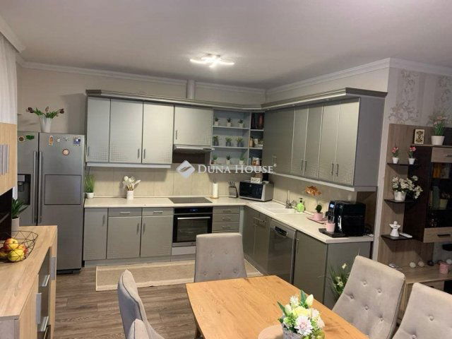 Eladó családi ház, Hajdúsámsonon 118 M Ft, 4 szobás