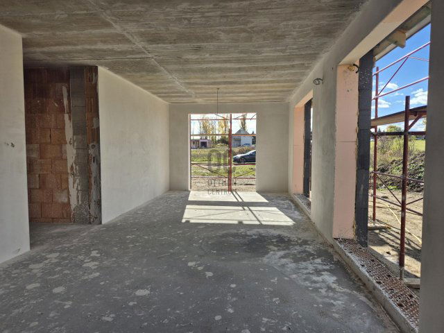 Eladó ikerház, Sopronban 130 M Ft, 4 szobás