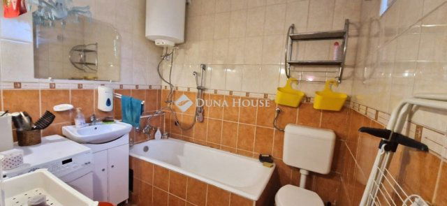Eladó téglalakás, Budapesten, X. kerületben 33.7 M Ft, 1 szobás