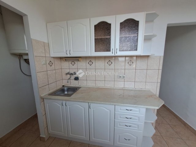 Eladó téglalakás, Vasváron 32 M Ft, 2 szobás