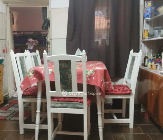 Eladó családi ház, Rákóczifalván 20 M Ft, 2 szobás