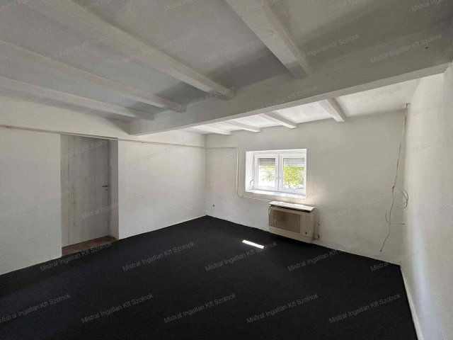 Eladó családi ház, Rákóczifalván 18.5 M Ft, 3 szobás