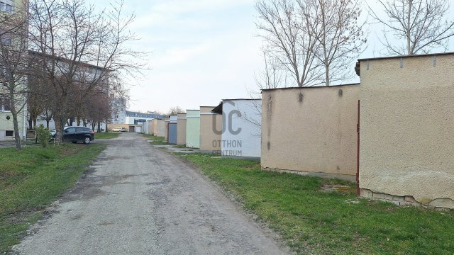 Eladó garázs, Szekszárdon 6 M Ft / költözzbe.hu