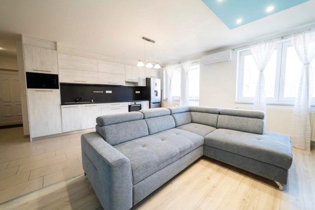 Kiadó téglalakás, albérlet, Kecskeméten 230 E Ft / hó