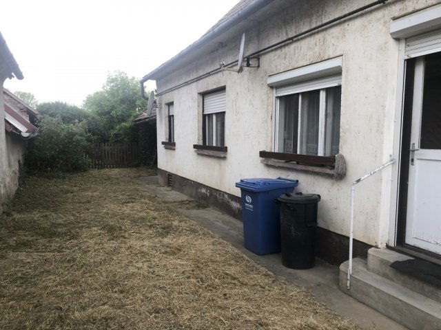Eladó családi ház, Vajszlón 18.99 M Ft, 2 szobás