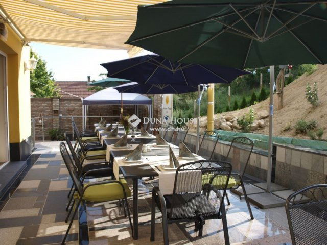 Eladó családi ház, Dunaszekcsőn 72.39 M Ft, 3 szobás