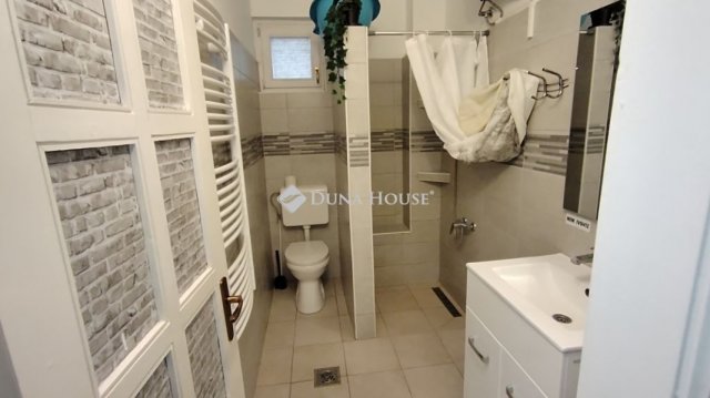 Eladó nyaraló, Békésszentandráson 119.9 M Ft, 4 szobás