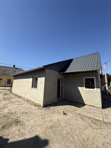 Eladó családi ház, Kiskunlacházán 35 M Ft, 3 szobás