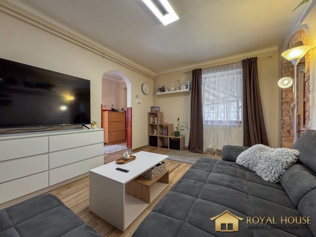 Eladó családi ház, Felsőzsolcán, József Attila utcában