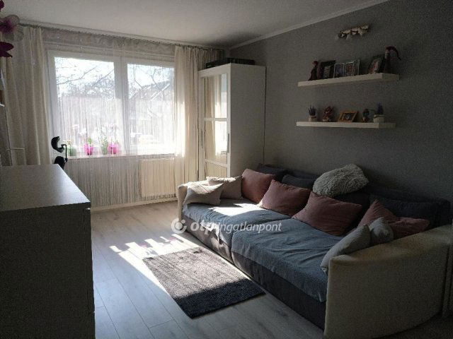 Eladó panellakás, Budapesten, XV. kerületben 64.9 M Ft