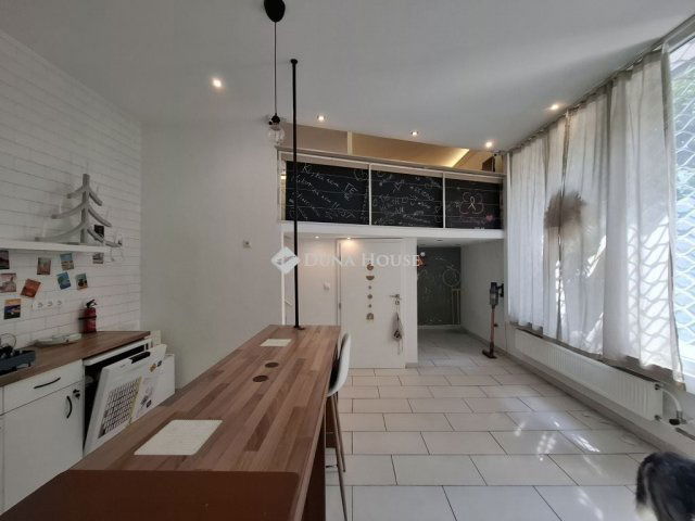 Kiadó üzlethelyiség, Budapesten, XIII. kerületben 349 E Ft / hó