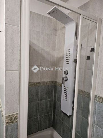 Eladó családi ház, Fóton 142.5 M Ft, 4+1 szobás