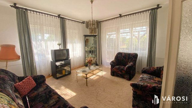 Eladó családi ház, Újszentivánon 75 M Ft, 4 szobás