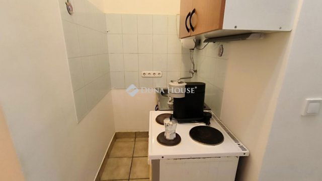 Eladó téglalakás, Budapesten, XX. kerületben 37.9 M Ft, 3 szobás