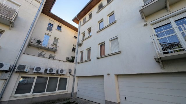 Eladó téglalakás, Kecskeméten 62.9 M Ft, 3 szobás