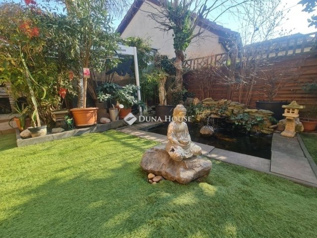 Eladó családi ház, Budapesten, XV. kerületben 254.9 M Ft