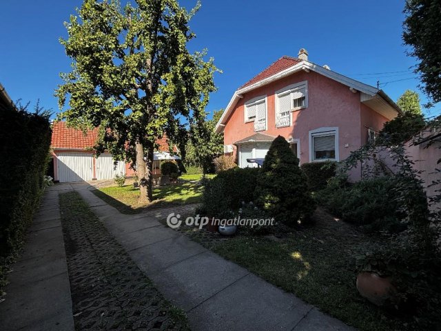 Eladó családi ház, Békéscsabán 89.9 M Ft, 3 szobás