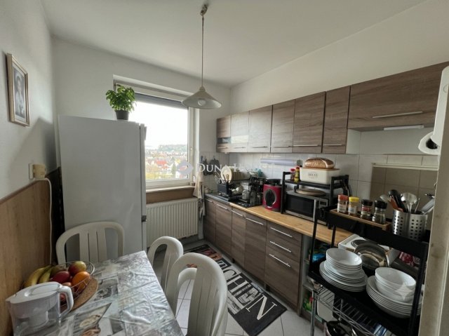 Eladó téglalakás, Budapesten, XV. kerületben 99.9 M Ft, 4 szobás