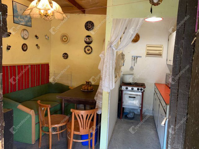 Eladó nyaraló, Homokkomáromon 6.5 M Ft, 3 szobás