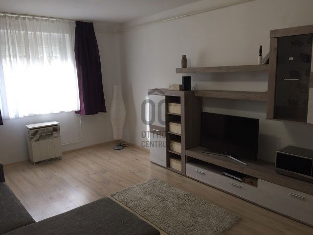 Eladó téglalakás, Szekszárdon, Zöldkert utcában 27.9 M Ft