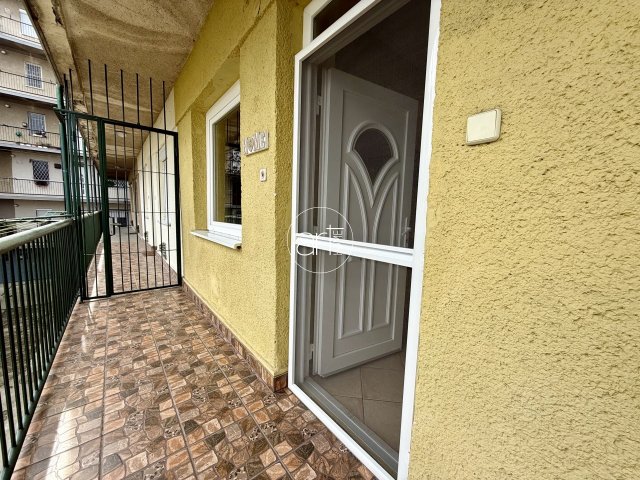 Eladó téglalakás, Szegeden 74.9 M Ft, 3 szobás