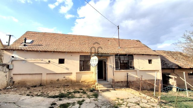 Eladó családi ház, Kisherenden 9 M Ft, 2 szobás