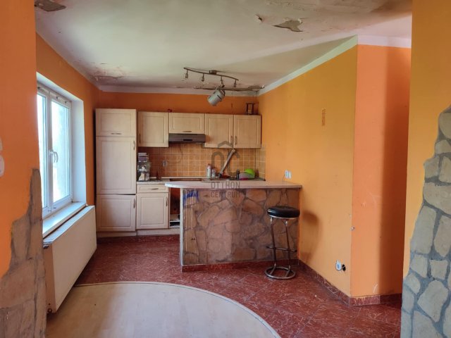 Eladó családi ház, Komáromban 45 M Ft, 4 szobás