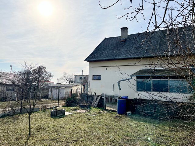 Eladó sorház, Debrecenben 39.9 M Ft, 2+1 szobás