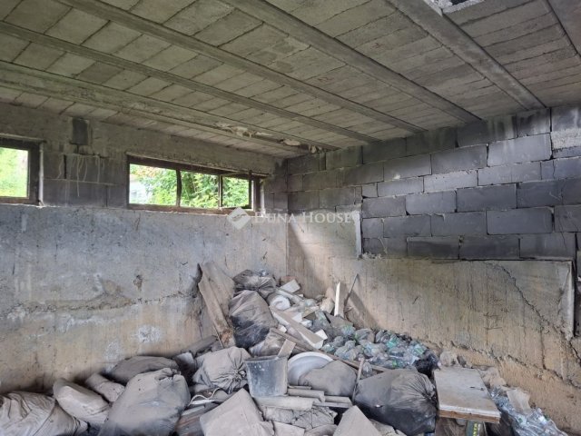 Eladó családi ház, Bajnán 14.5 M Ft, 3 szobás