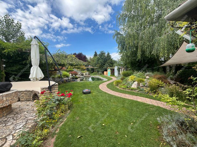 Eladó családi ház, Győrött 149.9 M Ft, 5 szobás