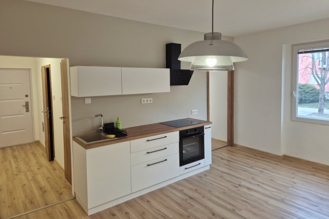 Kiadó téglalakás, albérlet, Székesfehérvárott 200 E Ft / hó