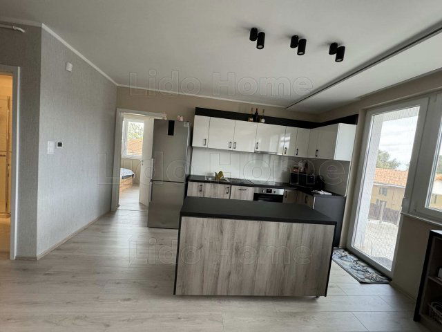 Kiadó téglalakás, albérlet, Siófokon 450 E Ft / hó, 3 szobás