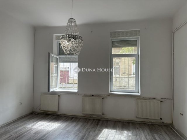 Eladó téglalakás, Budapesten, XX. kerületben 75 M Ft, 2 szobás