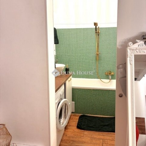 Eladó téglalakás, Budapesten, VII. kerületben 59 M Ft, 1 szobás