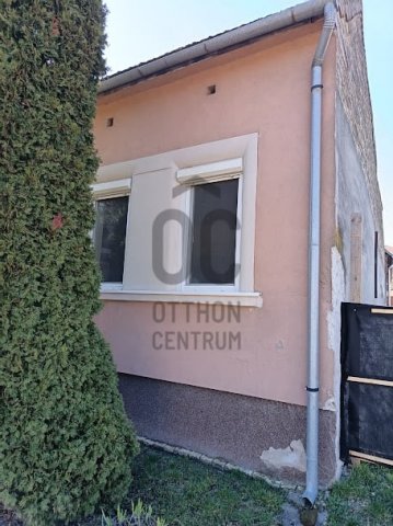 Eladó családi ház, Kalocsán 43.5 M Ft, 3 szobás